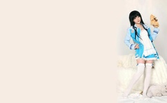 往下边塞水果后吸出来视频